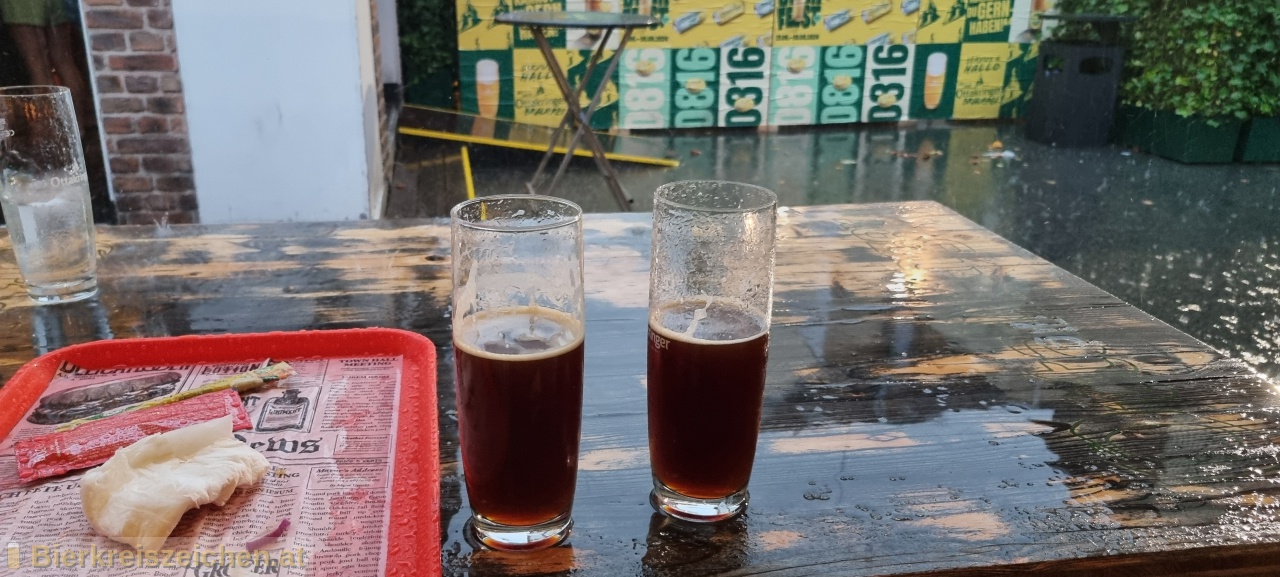 Foto eines Bieres der Marke Ottakringer Bio Zwickl Dunkel aus der Brauerei Ottakringer Brauerei